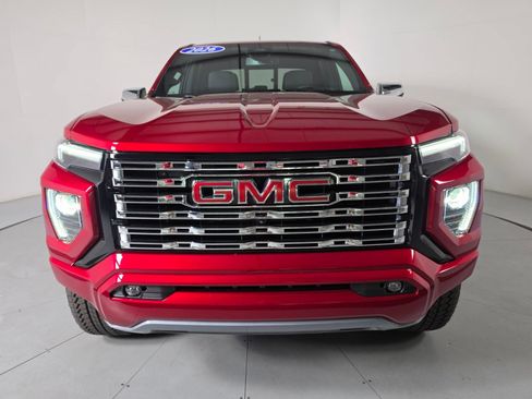Used 2026 GMC Canyon Denali AWD/4WD image 8