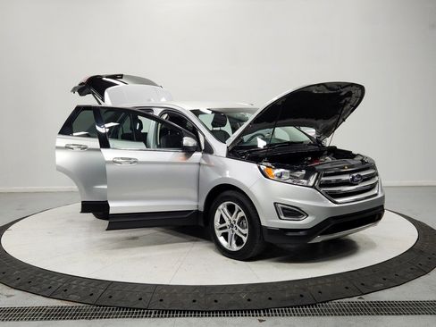 Used 2018 Ford Edge Titanium image 9