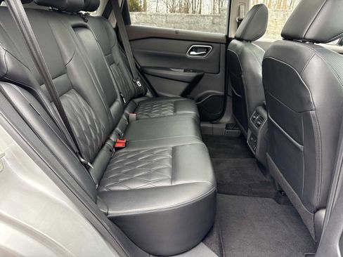 Used 2023 Nissan Rogue Platinum w/ Platinum Premium Package image 26