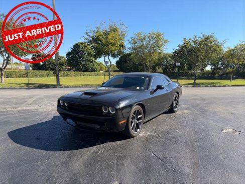 Used 2019 Dodge Challenger R/T w/ Plus Package image 1