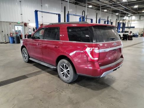 Used 2019 Ford Expedition XLT w/ Equipment Group 202A AWD/4WD image 5