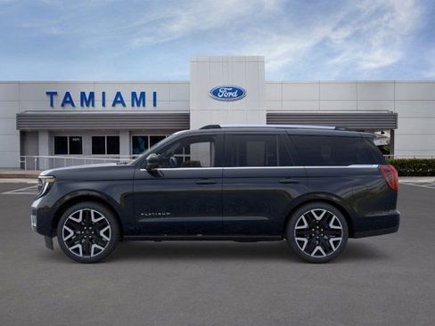 New 2026 Ford Expedition Platinum w/ Platinum Ultimate Package AWD/4WD image 3