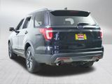 Used 2017 Ford Explorer XLT w/ XLT Appearance Package image 5