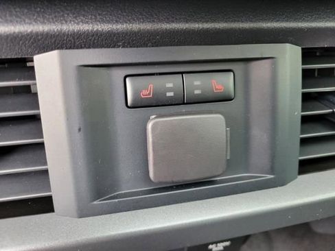 New 2025 Ford F150 Lariat w/ Equipment Group 502A High image 40