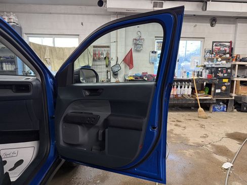 New 2025 Ford Maverick XL image 25