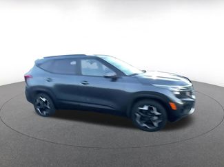 Used 2025 Kia Seltos S video 2