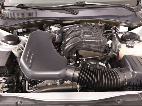 Used 2023 Chrysler 300 Touring w/ Sport Appearance Package RWD image 18