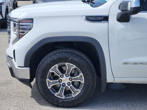 Used 2023 GMC Sierra 1500 SLT w/ SLT Premium Package AWD/4WD image 5