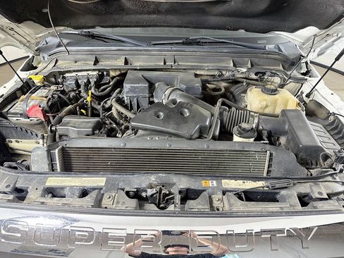 Used 2013 Ford F350 XLT w/ FX4 4X4 Off-Road Pkg image 26