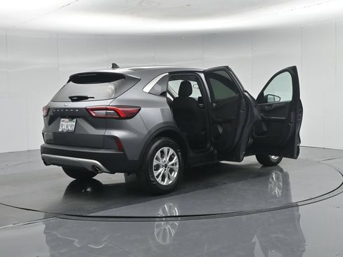 Certified 2024 Ford Escape Active FWD image 33