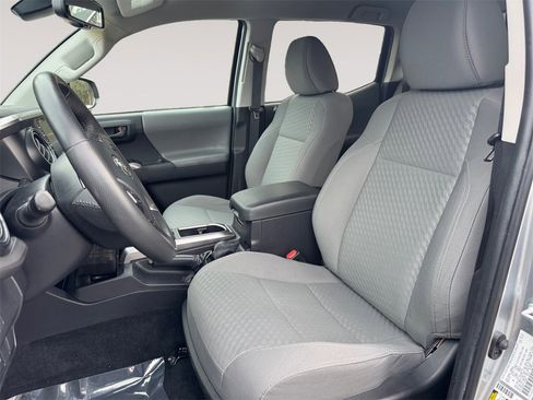 Used 2023 Toyota Tacoma SR5 image 9