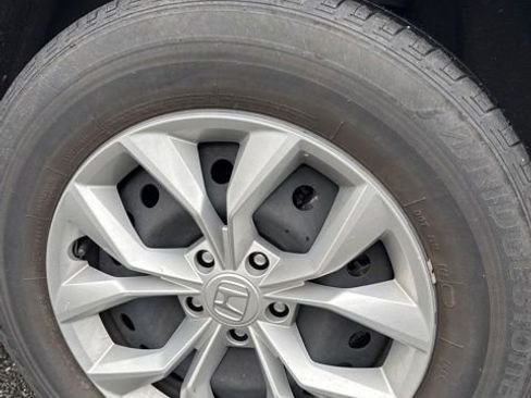 Used 2023 Honda CR-V LX image 7