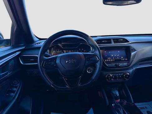 Used 2023 Chevrolet TrailBlazer RS w/ Convenience Package image 21