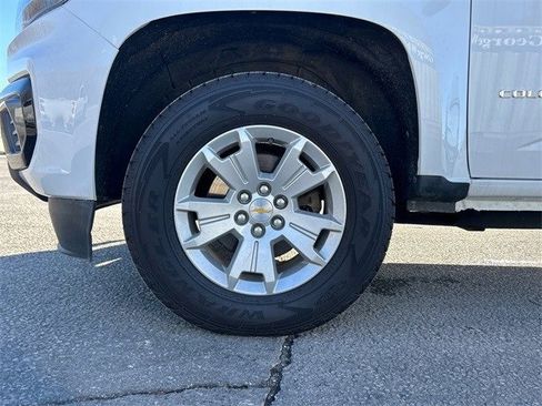 Used 2021 Chevrolet Colorado LT w/ Fleet Safety Package image 10