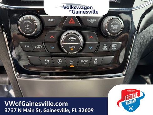 Used 2022 Jeep Grand Cherokee Laredo X RWD image 25