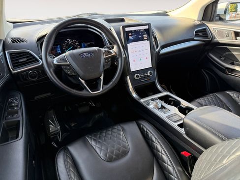 Certified 2023 Ford Edge Titanium w/ Class II Trailer Tow Package image 15