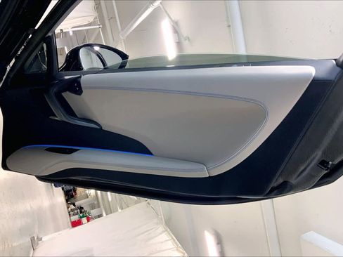 Used 2014 BMW i8 image 23