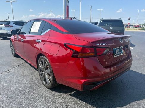 Used 2019 Nissan Altima 2.0 Edition One FWD image 3