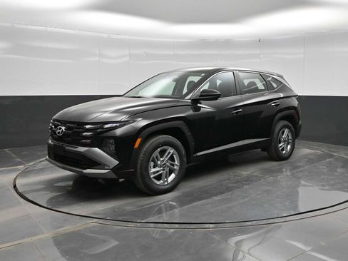 New 2026 Hyundai Venue SEL FWD image 4