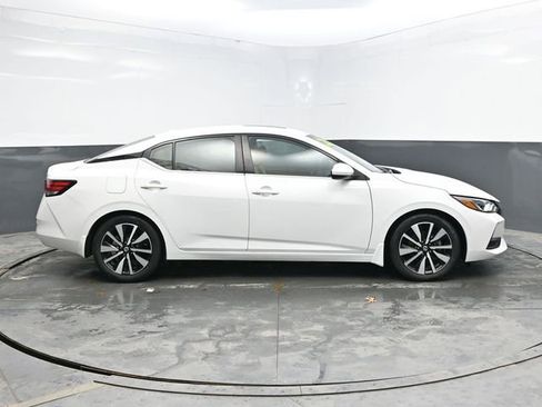 Used 2023 Nissan Sentra SV w/ SV Premium Package FWD image 8