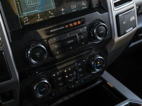 Used 2017 Ford F250 Lariat w/ Lariat Value Package image 28