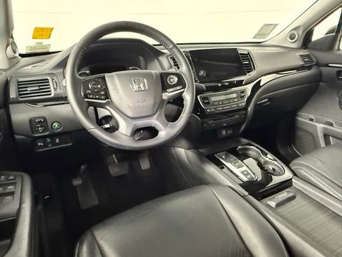 Used 2019 Honda Pilot Touring image 41