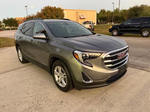 Used 2018 GMC Terrain SLE w/ Infotainment Package I image 4
