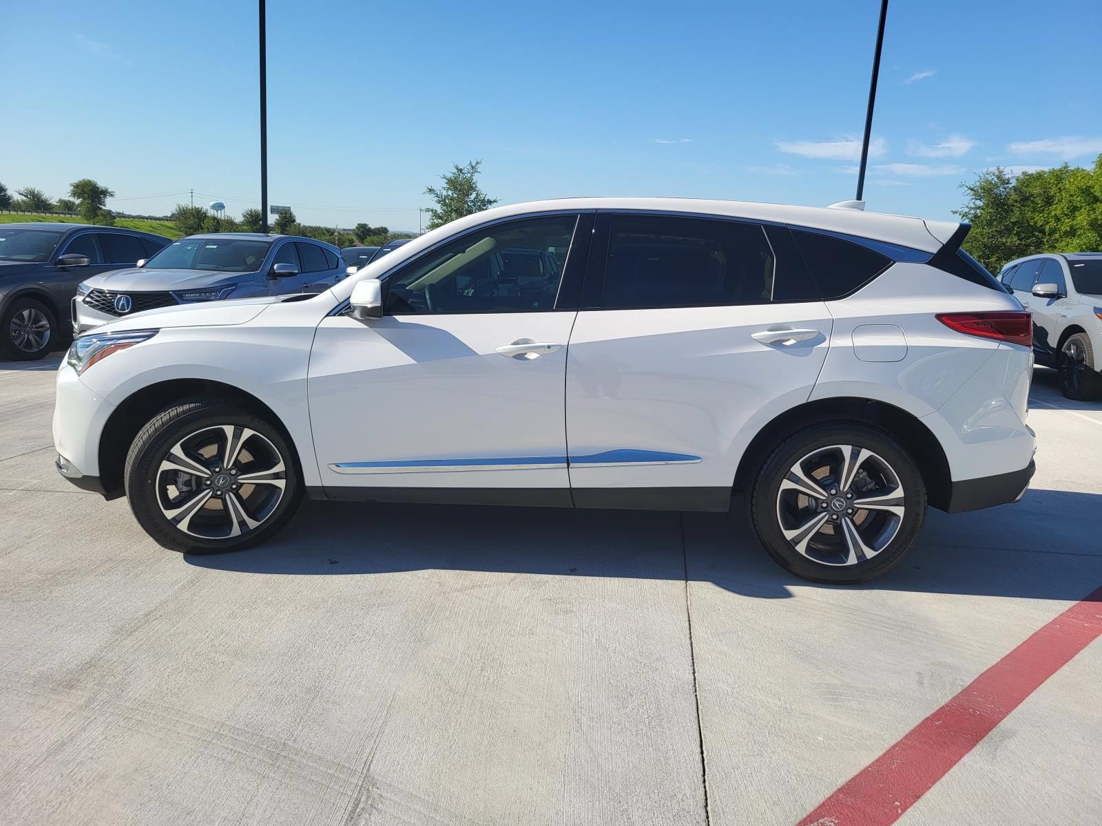 Certified 2024 Acura RDX w/ Advance Package AWD/4WD image 3