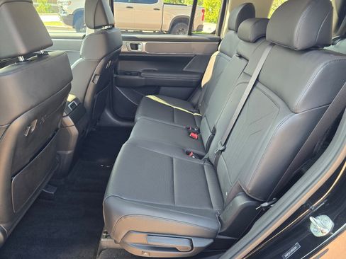 Certified 2024 Hyundai Santa Fe XRT AWD/4WD image 11