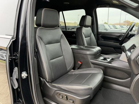 Used 2023 GMC Yukon SLT image 33