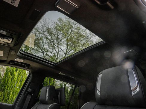 Used 2026 Cadillac Escalade Platinum Sport w/ LPO, Floor Liner Package AWD/4WD image 28