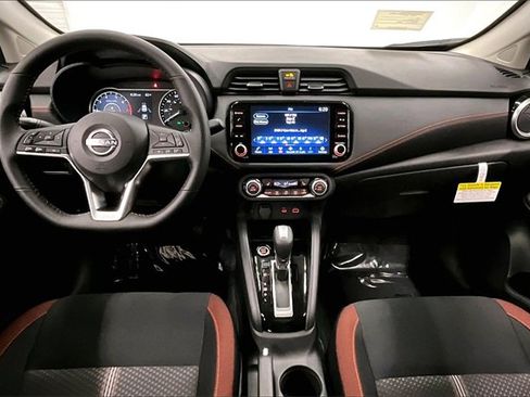 New 2025 Nissan Versa SR w/ Trunk Package image 5
