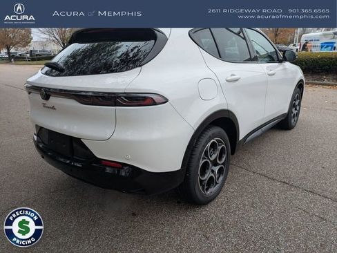 Used 2025 Alfa Romeo Tonale w/ Premium Package AWD/4WD image 5