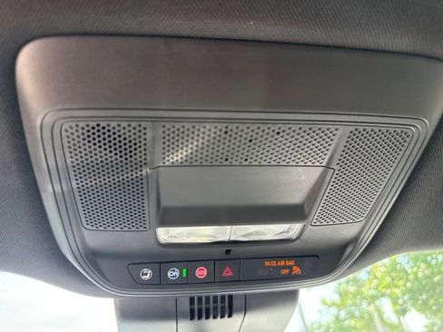 Used 2026 Chevrolet Silverado EV Trail Boss AWD/4WD image 32