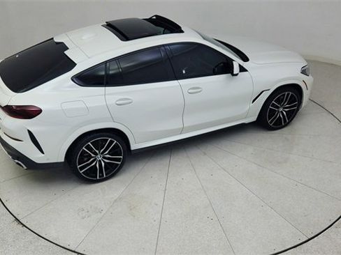 Used 2023 BMW X6 xDrive40i w/ Executive Package image 89