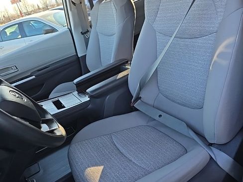 Used 2023 Toyota Sienna LE image 15
