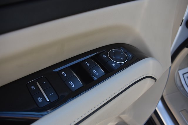 Used 2021 Cadillac Escalade ESV Premium Luxury RWD image 13