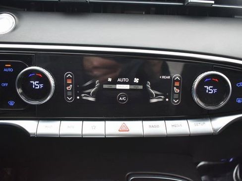 Used 2022 Genesis GV70 2.5T w/ Select Package image 32