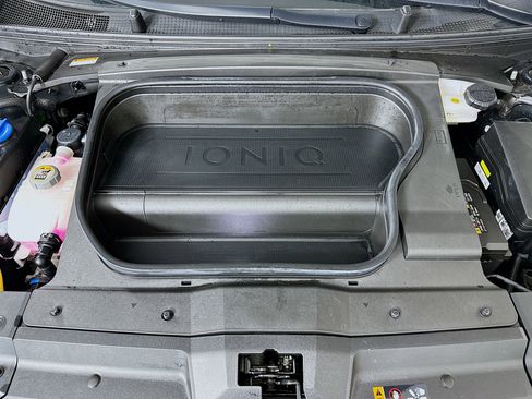 Used 2024 Hyundai Ioniq 6 SEL RWD image 33