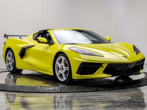 Used 2021 Chevrolet Corvette Stingray Premium Cpe w/ 3LT RWD image 30