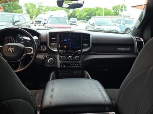 Used 2019 RAM 1500 Big Horn RWD image 26