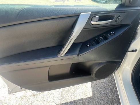 Used 2010 MAZDA MAZDA3 s Grand Touring image 21
