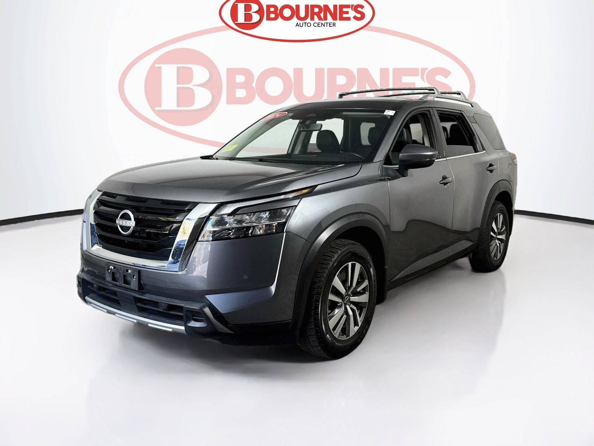 Used 2024 Nissan Pathfinder SL AWD/4WD image 6