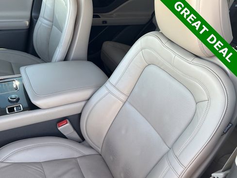Used 2023 Lincoln Aviator Reserve w/ Equipment Group 201A image 35