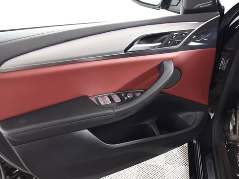 Used 2024 BMW X3 M40i image 11