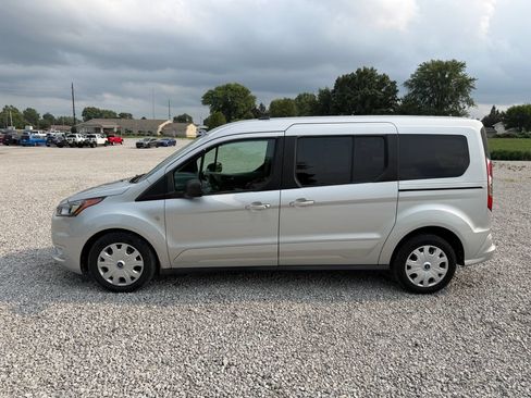 Used 2022 Ford Transit Connect XLT FWD image 30