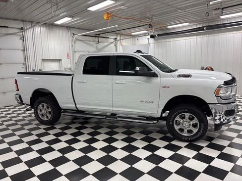 Used 2022 RAM 3500 Big Horn w/ Level 1 Equipment Group AWD/4WD image 3