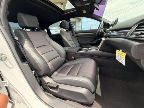 Used 2020 Honda Accord Sport image 17