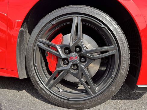 Used 2022 Chevrolet Corvette Stingray Premium Conv w/ Z51 Performance Package image 7