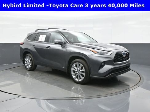 Used 2022 Toyota Highlander Limited image 1
